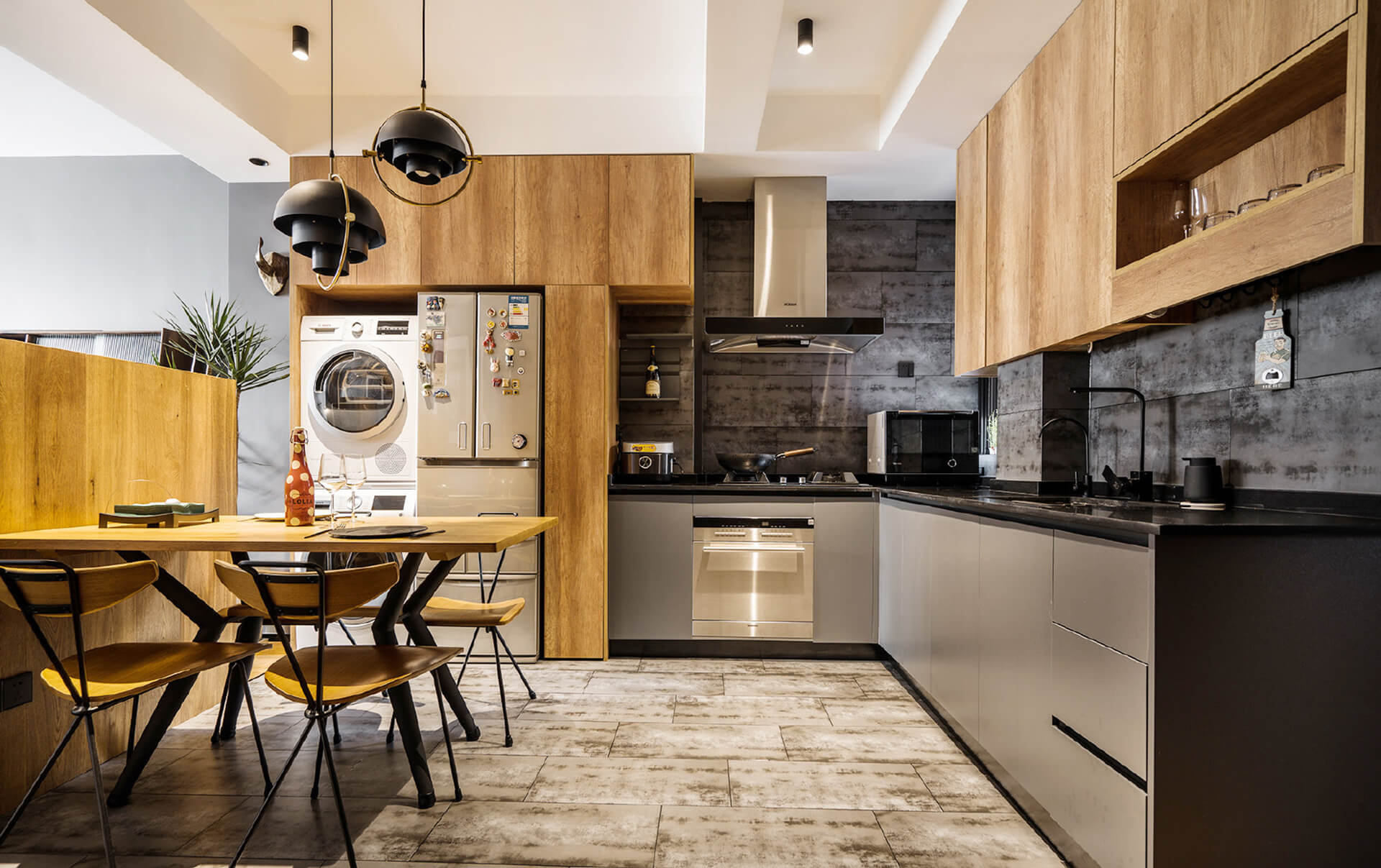 你知道墻面反堿是什么造成的嗎？處理墻面反堿的方法有哪些？