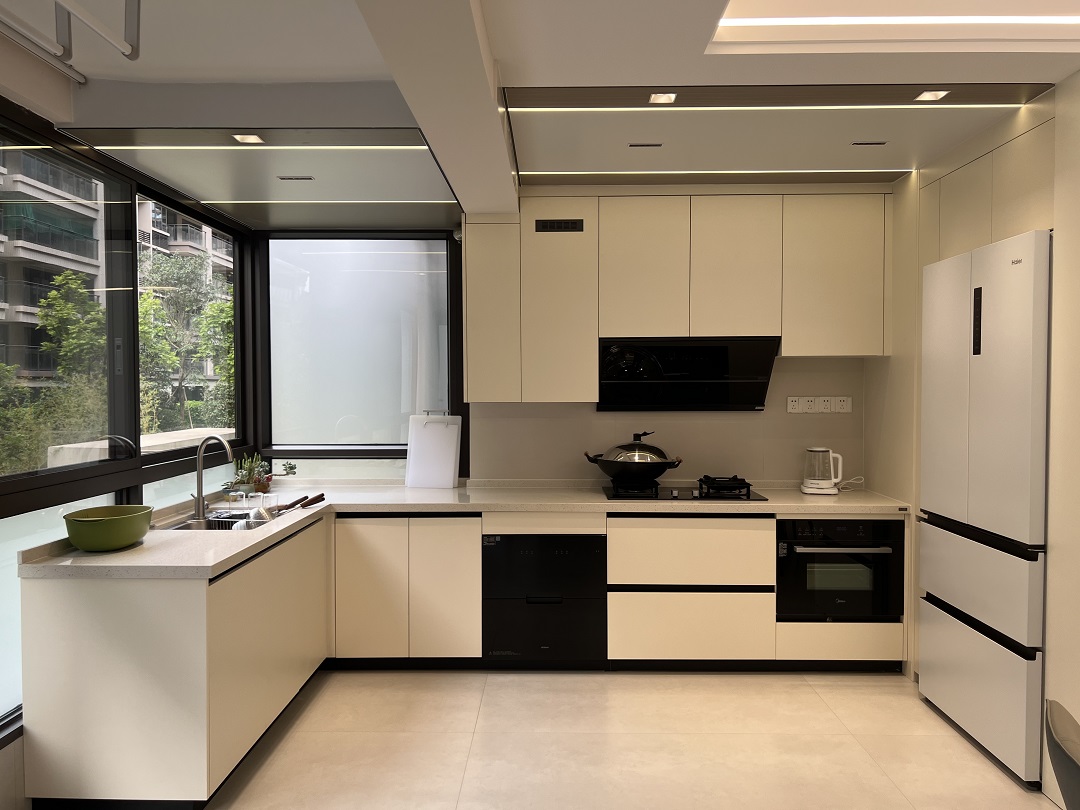 南寧二手房全拆裝修有哪些要注意？現(xiàn)代簡約-廚房