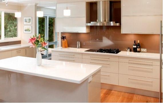 廚房里櫥柜怎么清潔和保養(yǎng)？