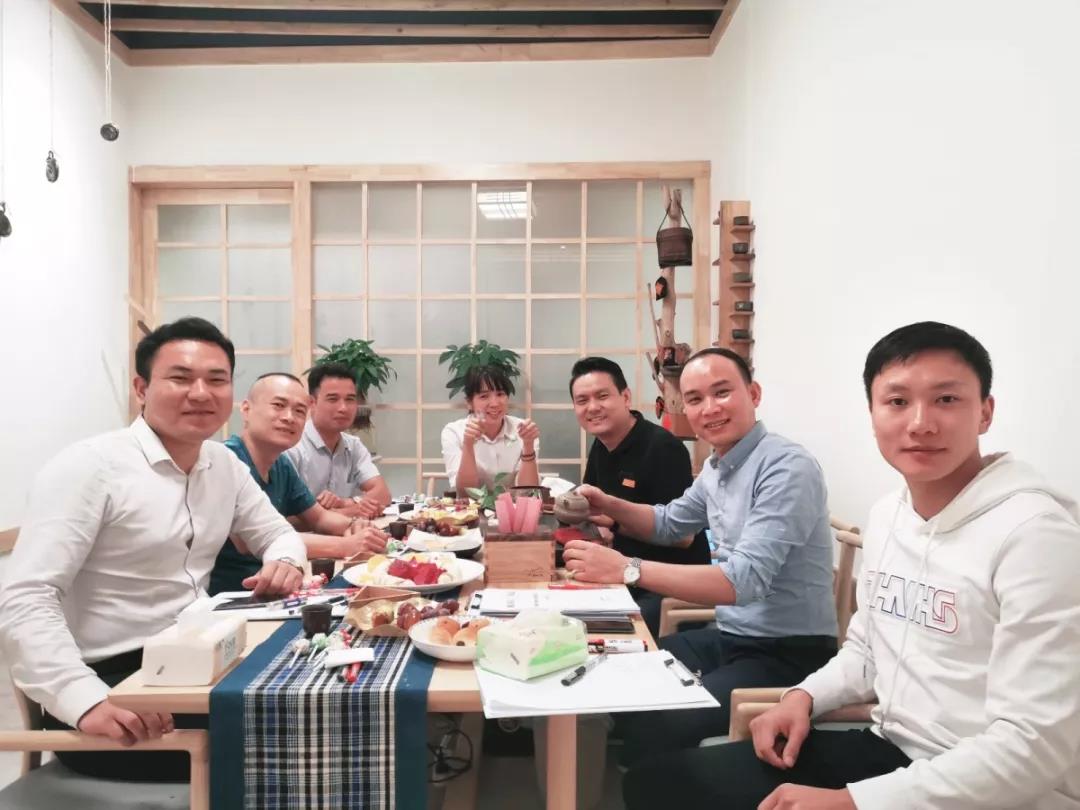 工程、材料中心管理層&ldquo;裸心會(huì)&rdquo;丨茶短情長(zhǎng)，一場(chǎng)來自心靈的對(duì)話！