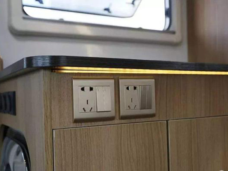 裝修一定要在這八處裝插座，不然三年后必后悔！